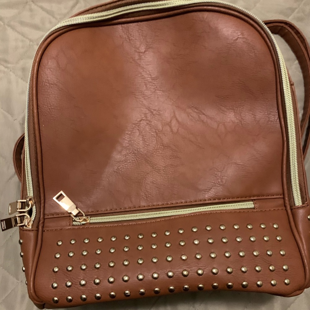 Cognac Backpack 🤎 - Picture 3 of 8